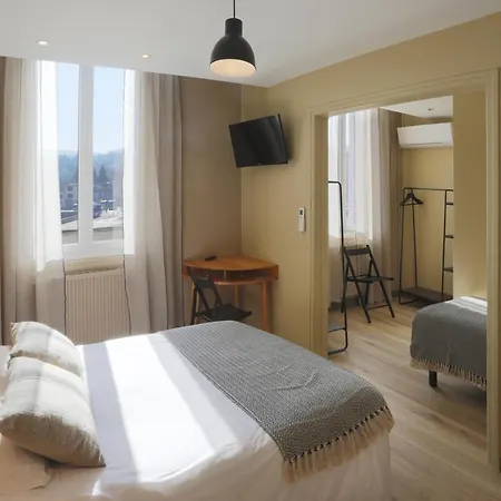 Hotel L'aptois 2*