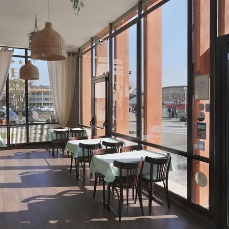 L'aptois Hotel 2*